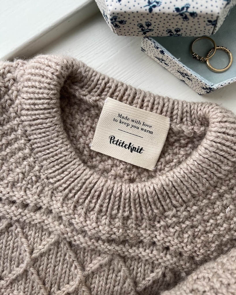 PetiteKnit - "Made with love to keep you warm" - Label